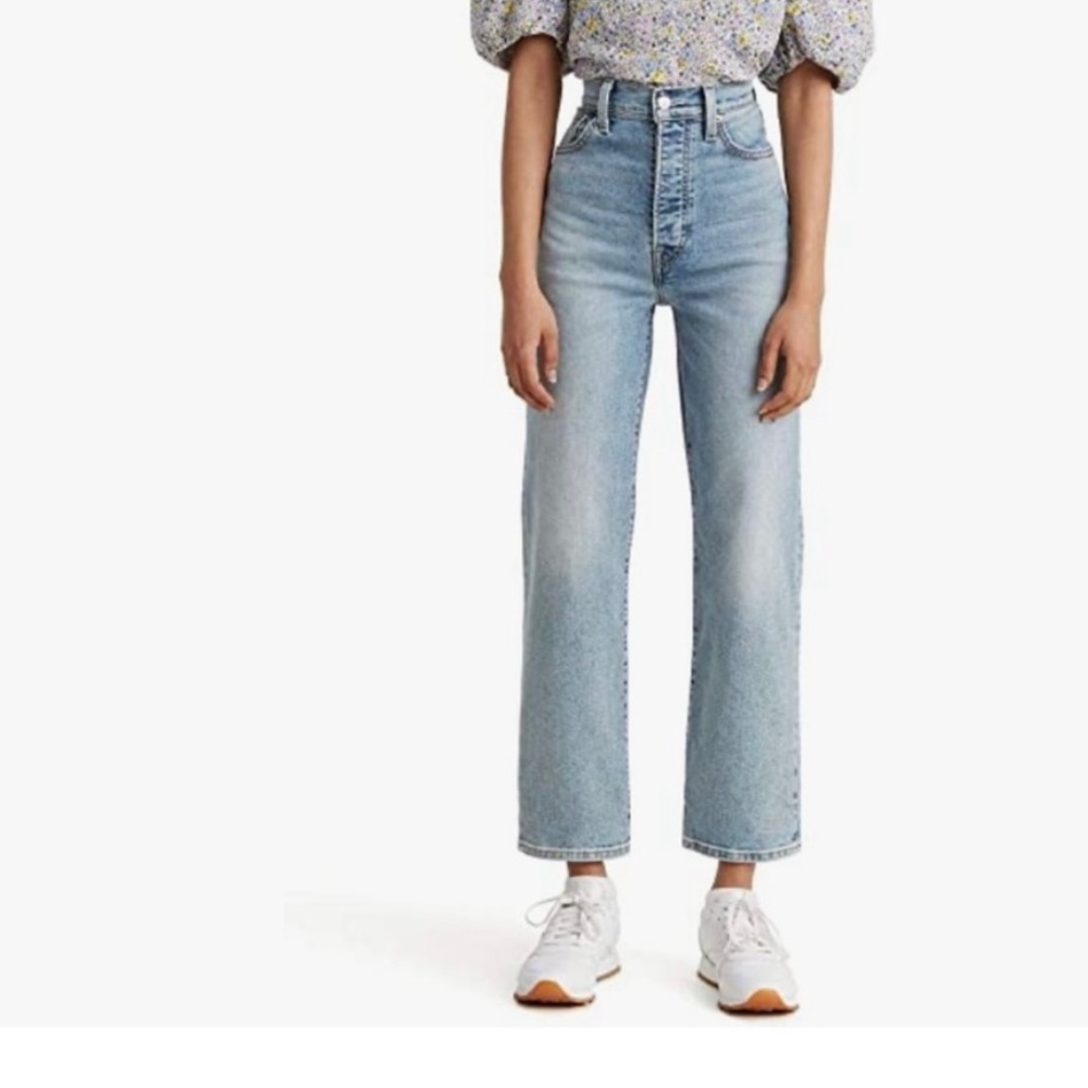 Levi’s Rib Cage High Waisted Straight Leg Jeans - Light Wash - Size 27